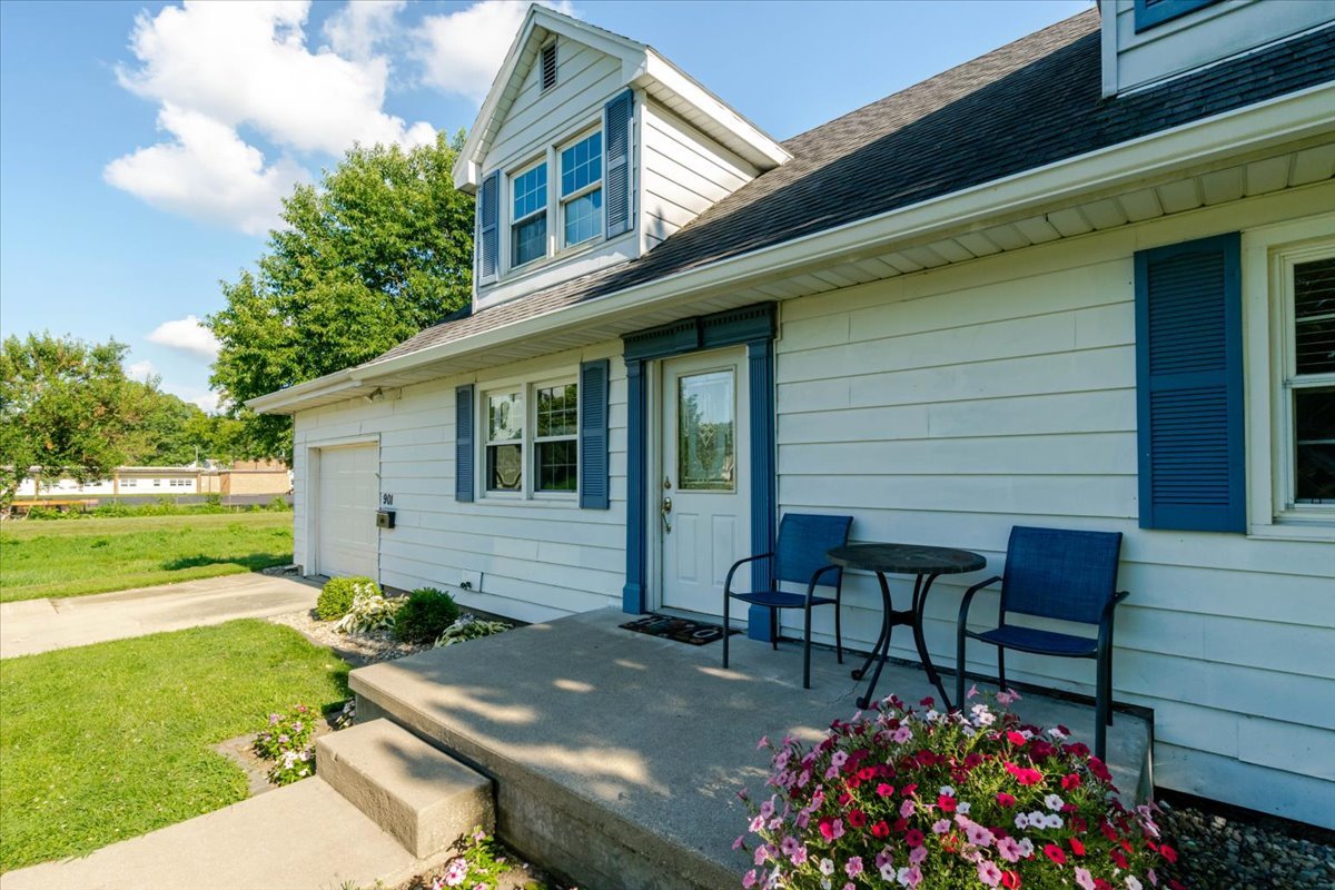 901 Ruston Avenue Normal, IL 61761 - Photo 4 of 40
