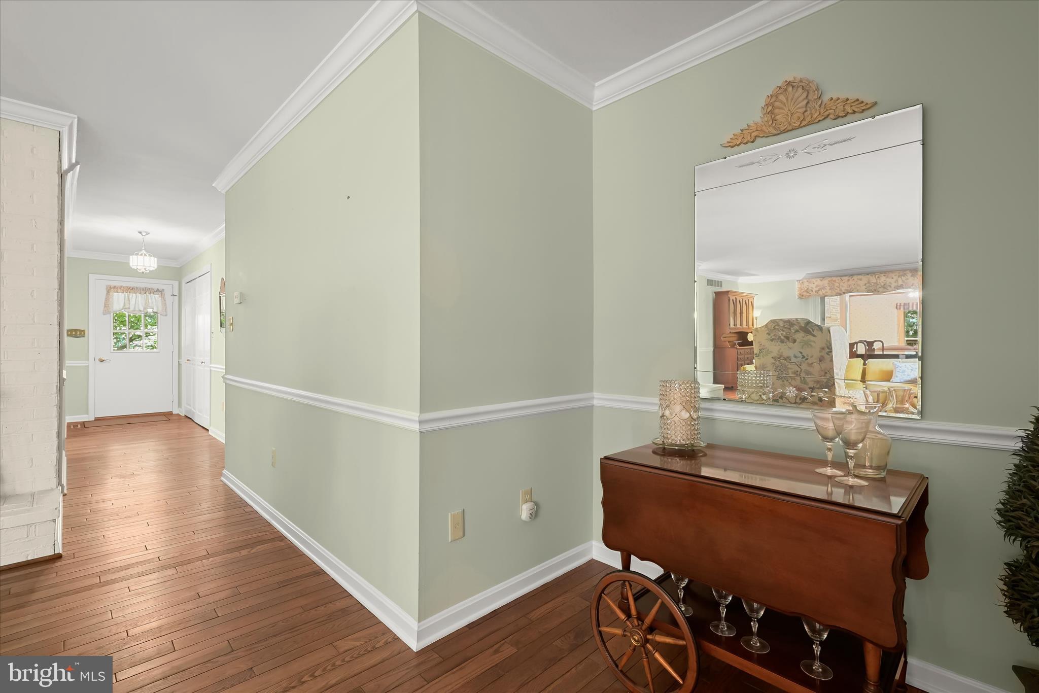 3391 Salem Bottom Road Westminster, MD 21157 - Photo 18 of 82 to Living Room