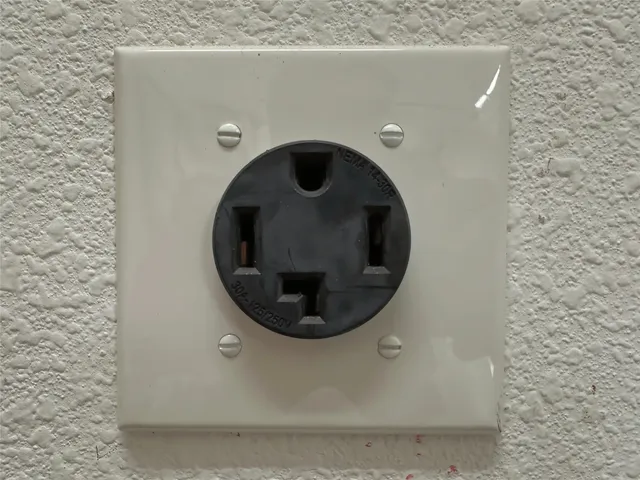 $349,000 | 3398 Desert Inn Drive, Montgomery, TX 77356