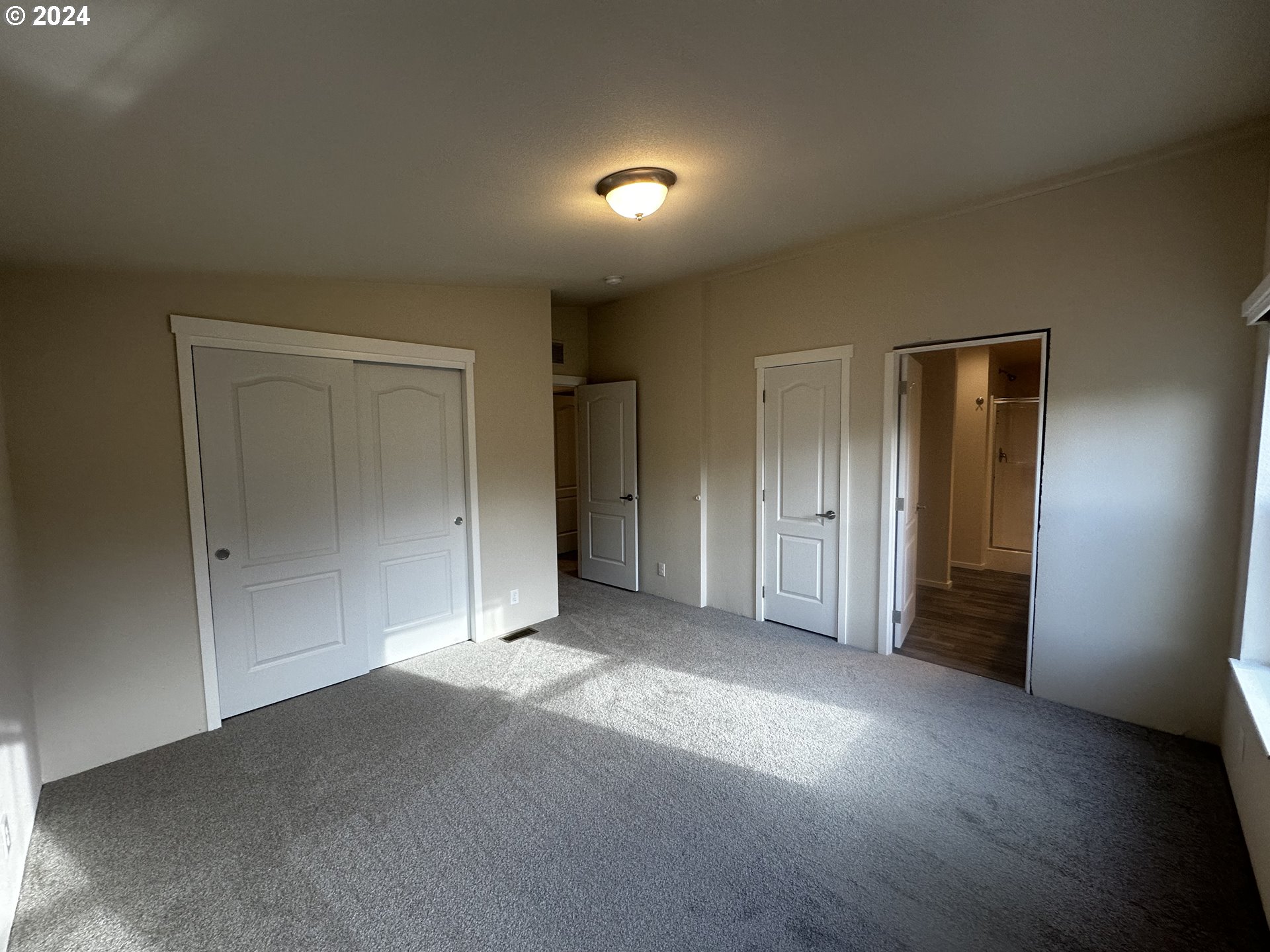 644 Main Street Yoncalla, OR 97499 - Photo 22 of 29 a view of empty room