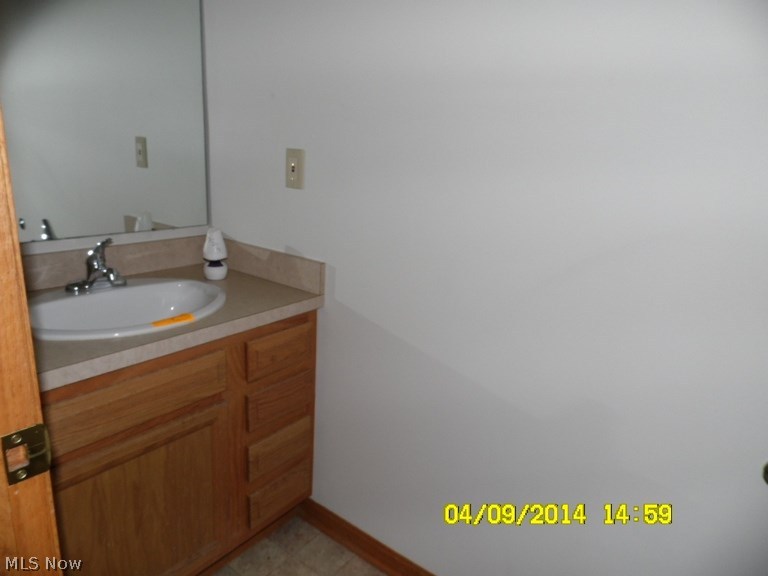 1364-1366 Center Road Clinton, OH 44216 - Photo 8 of 25 Gallery Image 8
