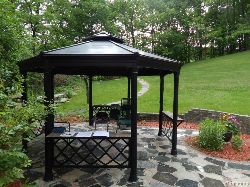 617 Birch Tree Court Rochester Hills, MI 48306 - Photo 23 of 82