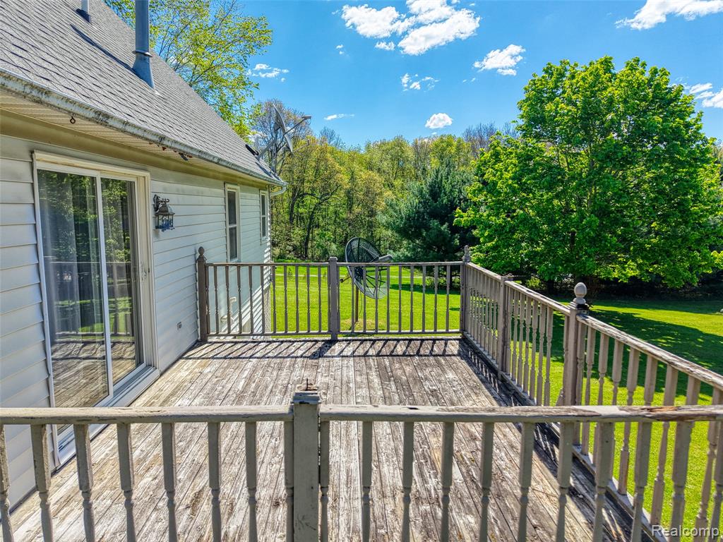 6879 Crofoot Road Fowlerville, MI 48836 - Photo 31 of 35