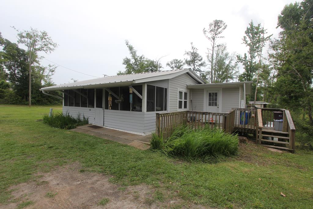 611 Jehu Road Wewahitchka, FL 32465 - Photo 1 of 21