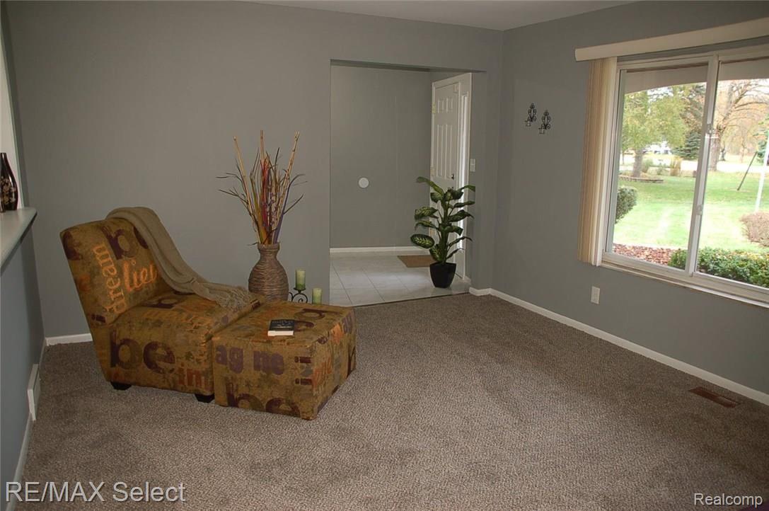 6048 Lucas Road Flint, MI 48506 - Photo 12 of 40 DSC_0013.JPG