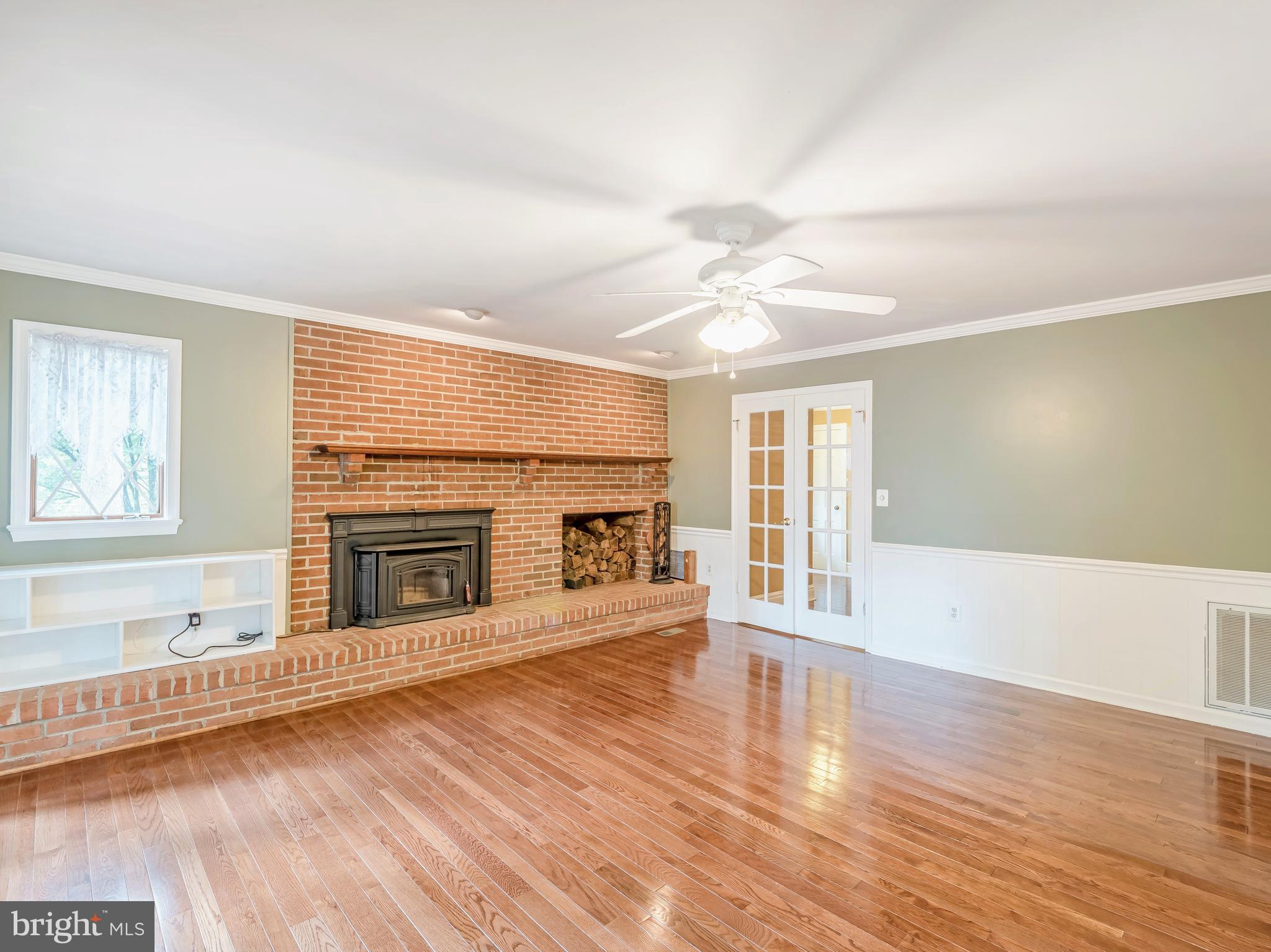 18604 Cabin Road Triangle, VA 22172 - Photo 10 of 47 Gallery Image 10