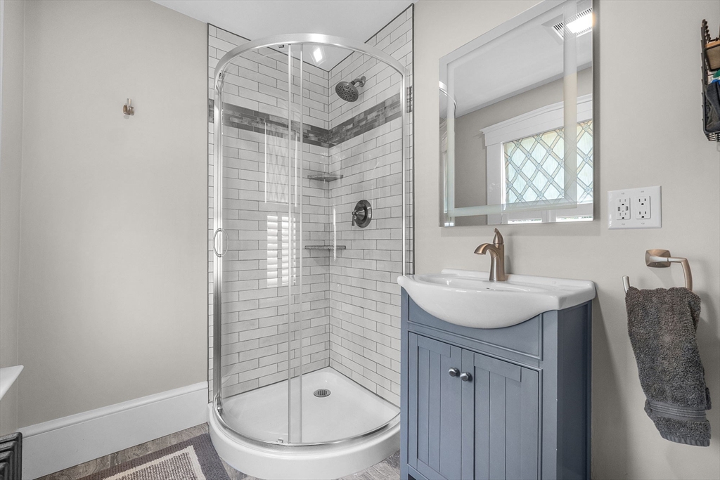 304 Front Street Marion, MA 02738 - Photo 25 of 42