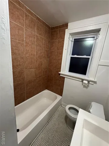 $850 | 5008 Mardel Avenue, St. Louis, MO 63109