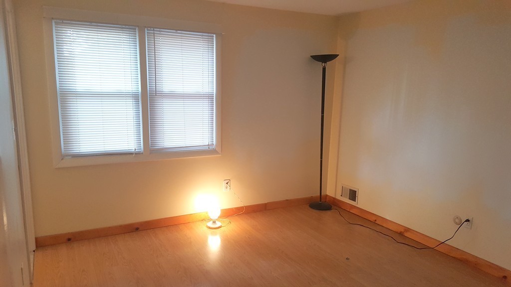 6 Penikese Street Wareham, MA 02576 - Photo 9 of 17