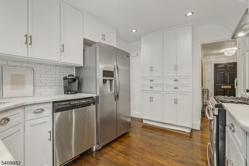 3 Collins Avenue Bloomfield, NJ 07003 - Photo 10 of 21