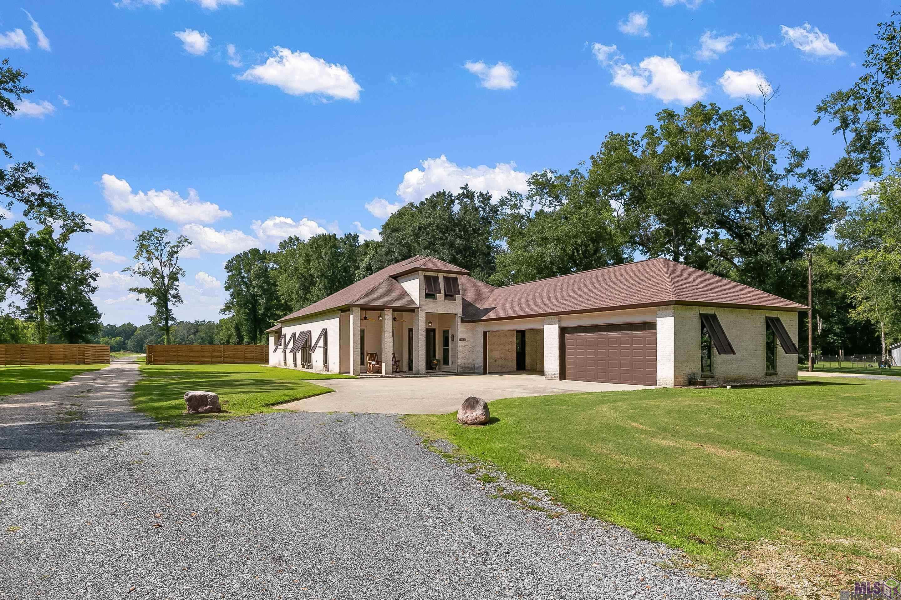 6243 Highway 73 Geismar, LA 70734 - Photo 1 of 37
