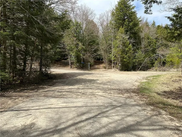 $299,000 | East Shore Road, Stratford, NY 13470