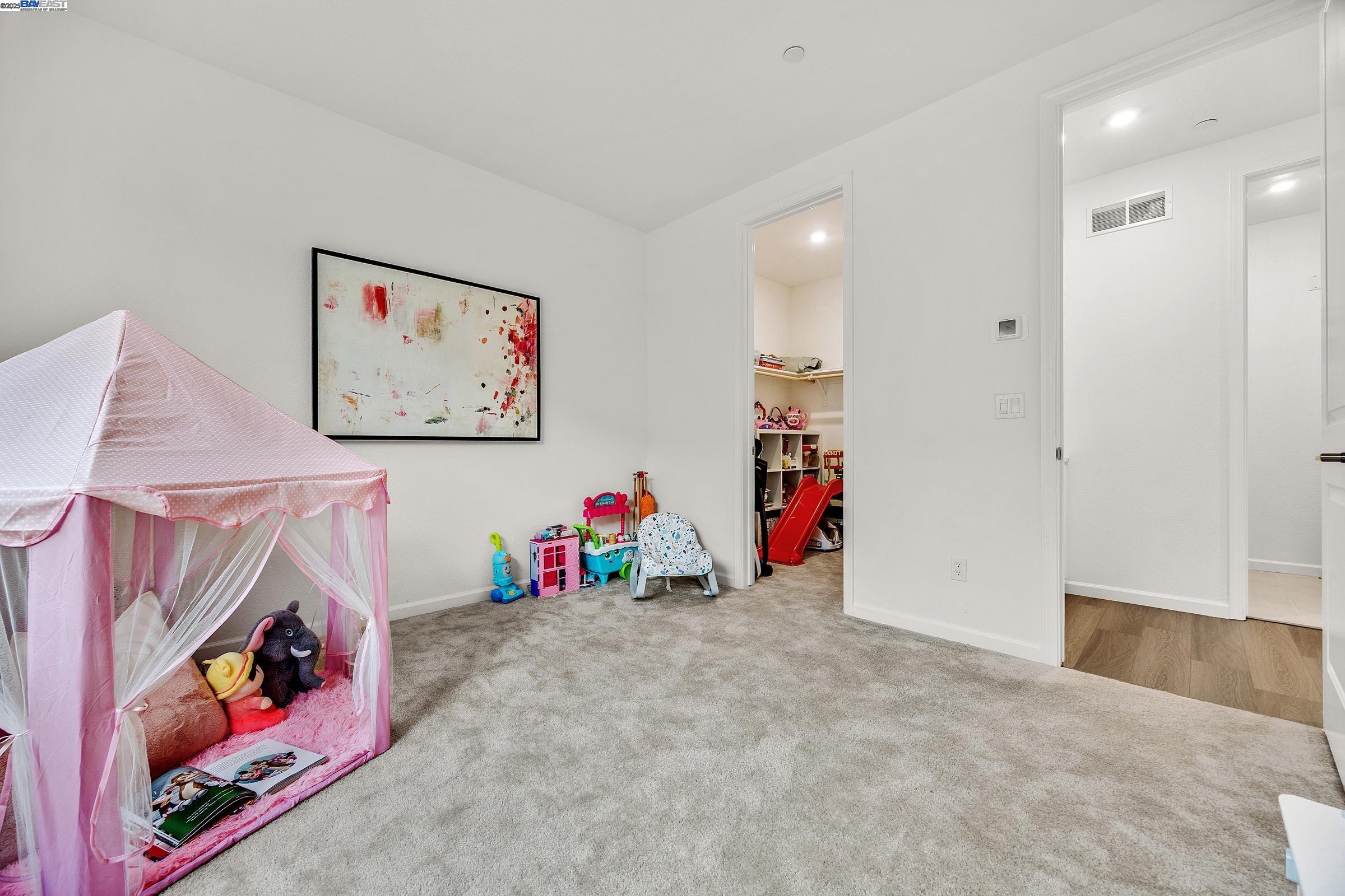 5422 Arnold Road Dublin, CA 94568 - Photo 11 of 35