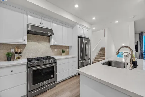 $1,099,000 | 5422 Arnold Road, Dublin, CA 94568