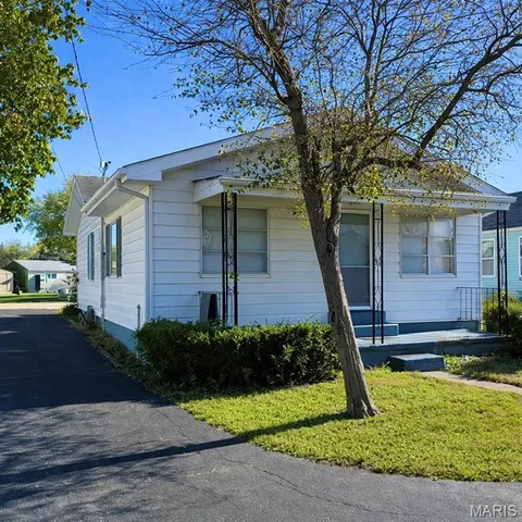 $95,000 | 10 Denovion Court, Cahokia, IL 62206