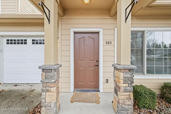 $368,500 | 863 West Willow Lake Loop, Coeur D'Alene, ID 83815