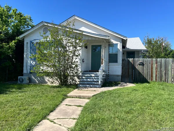 $1,150 | 925 Donaldson Avenue, San Antonio, TX 78228