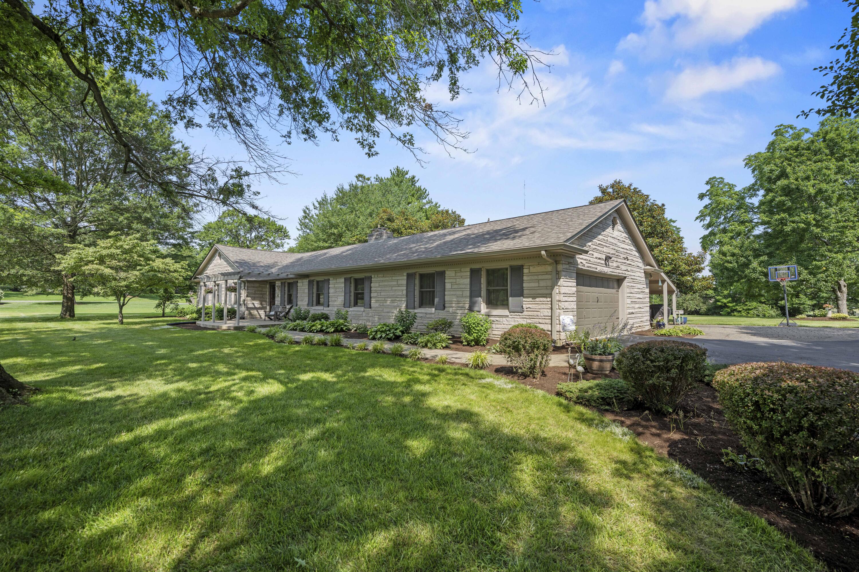 2227 Bahama Road Lexington, KY 40509 - Photo 6 of 46 20250625-2227-Bahama-Rd-fh-001