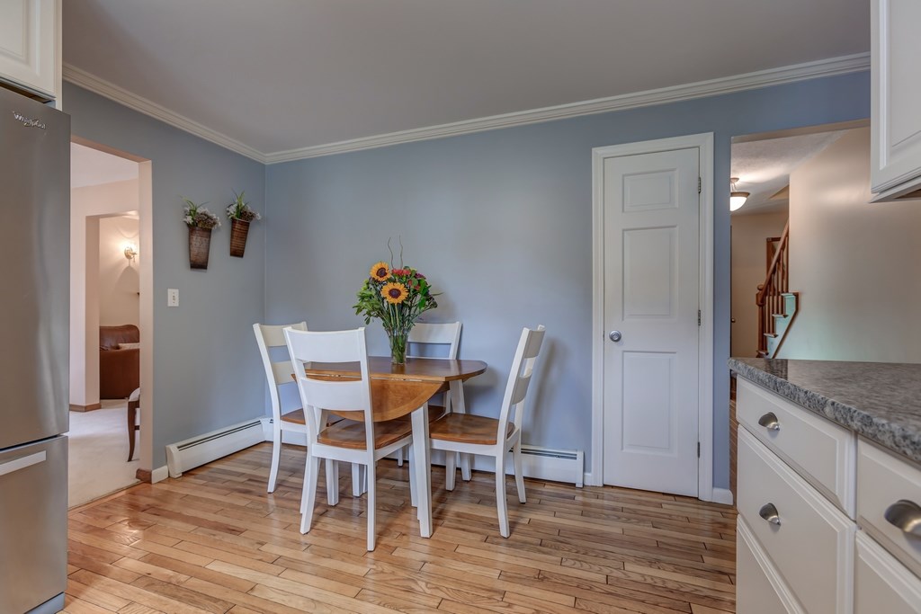 10 Tinker Road Nashua, NH 03064 - Photo 12 of 39