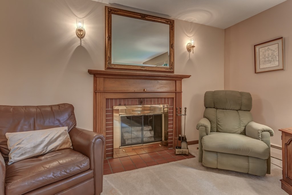 10 Tinker Road Nashua, NH 03064 - Photo 15 of 39