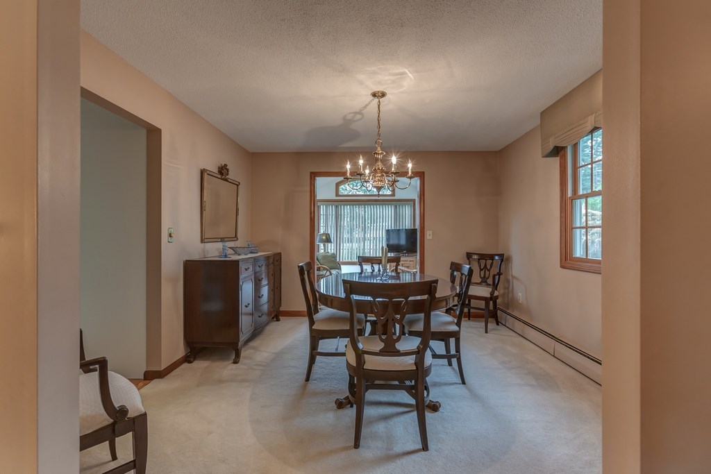 10 Tinker Road Nashua, NH 03064 - Photo 17 of 39