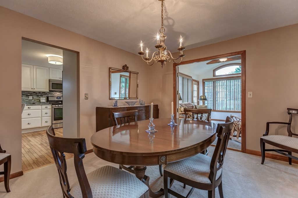 10 Tinker Road Nashua, NH 03064 - Photo 19 of 39