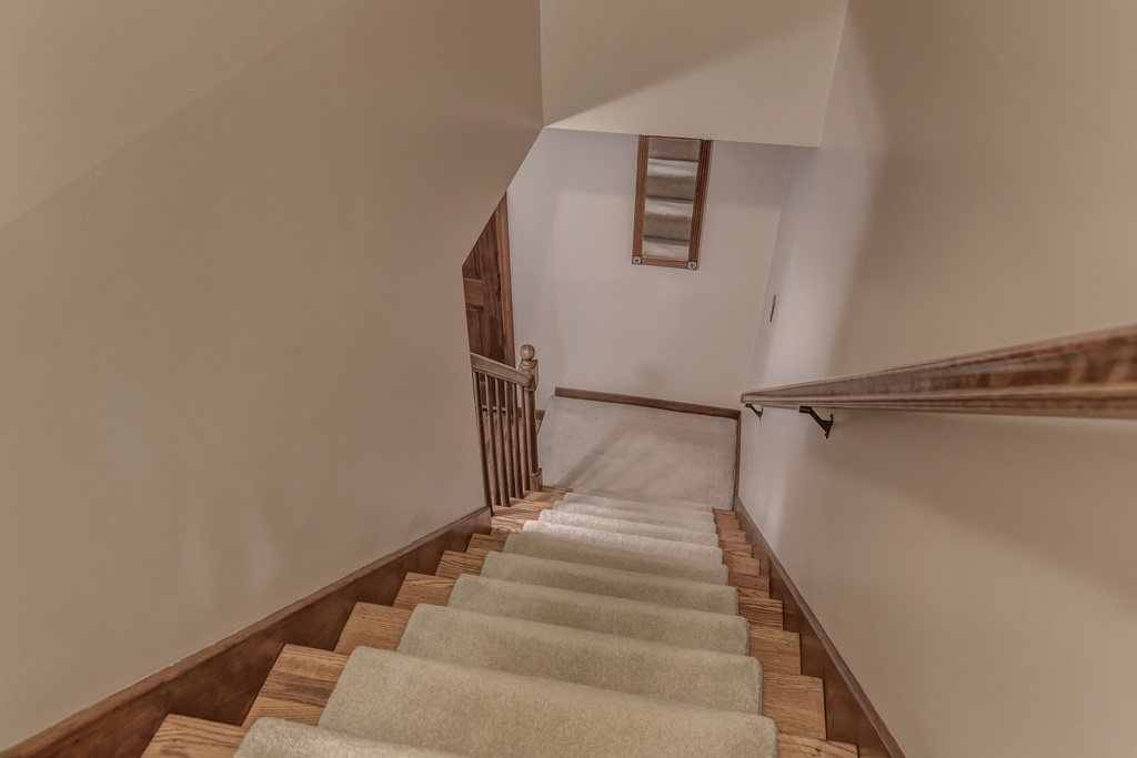 10 Tinker Road Nashua, NH 03064 - Photo 22 of 39