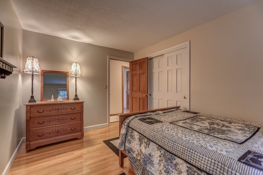 10 Tinker Road Nashua, NH 03064 - Photo 24 of 39
