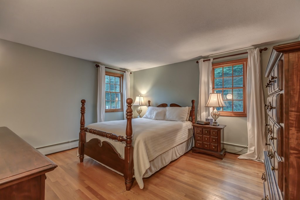 10 Tinker Road Nashua, NH 03064 - Photo 26 of 39