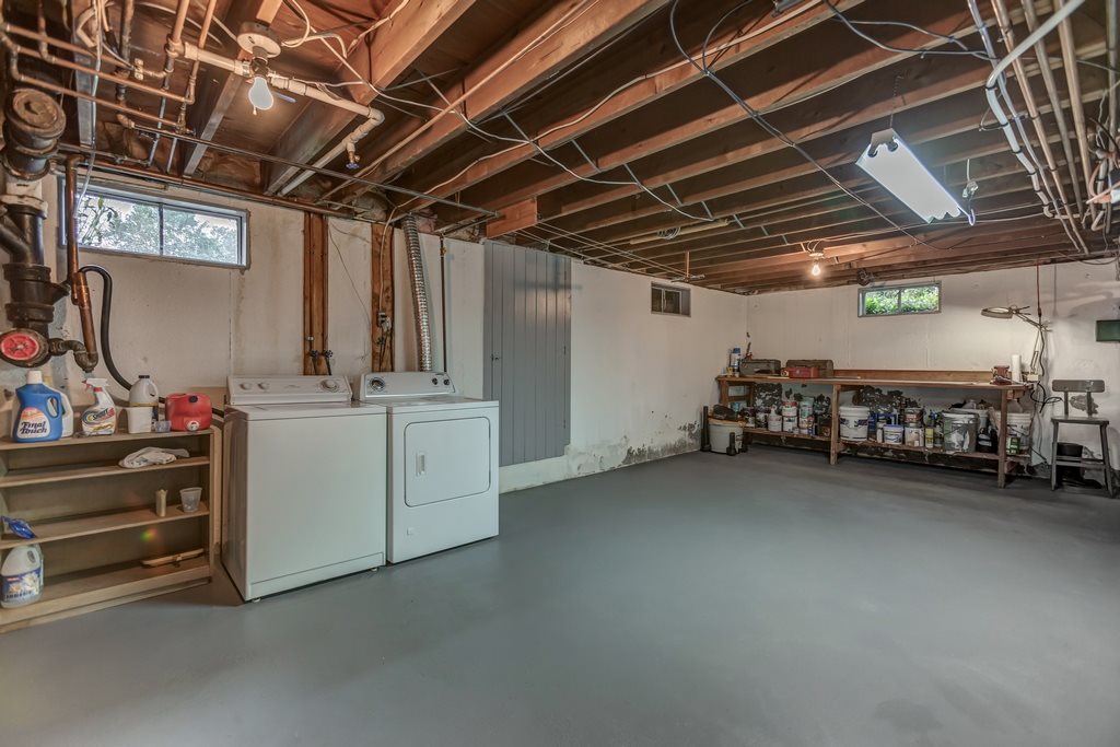 10 Tinker Road Nashua, NH 03064 - Photo 32 of 39