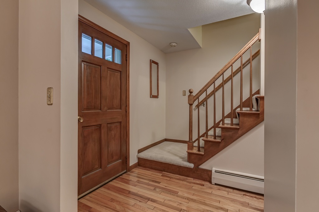 10 Tinker Road Nashua, NH 03064 - Photo 8 of 39