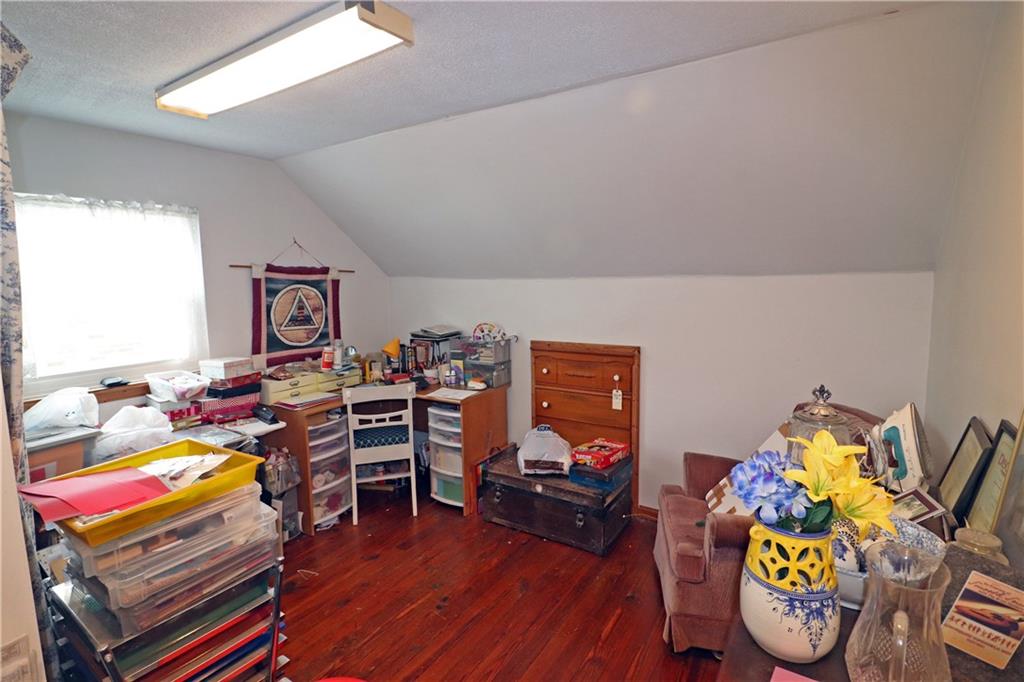 437 Cedar Street Jeannette, PA 15644 - Photo 11 of 17