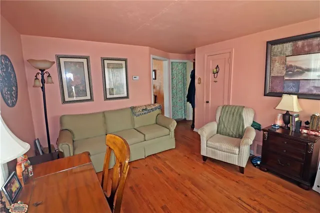 $120,000 | 437 Cedar Street, Jeannette, PA 15644