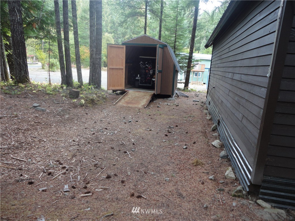 126 Sunstone Road Packwood, WA 98361 - Photo 12 of 13 Gallery Image 12