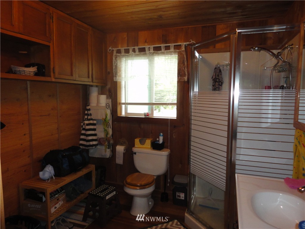 126 Sunstone Road Packwood, WA 98361 - Photo 6 of 13 Gallery Image 6