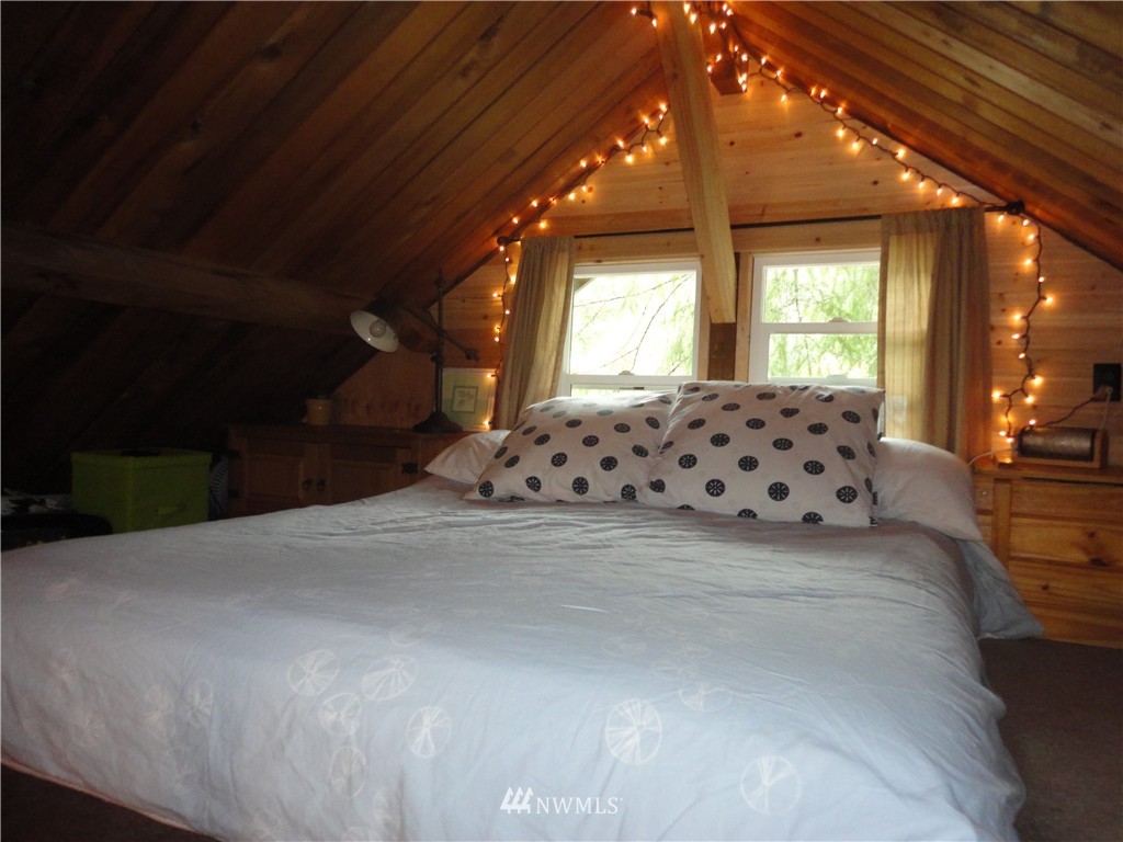 126 Sunstone Road Packwood, WA 98361 - Photo 9 of 13 Gallery Image 9