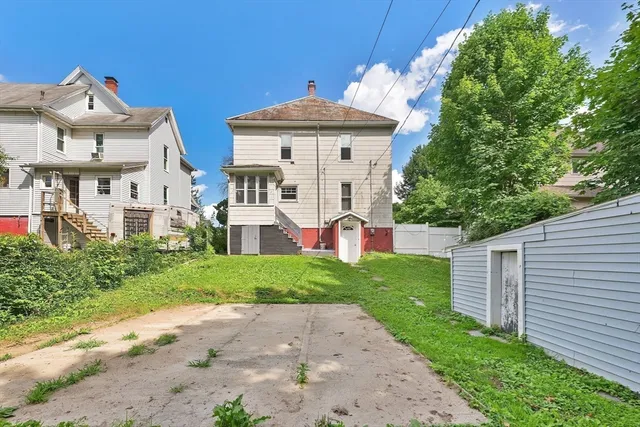 $289,900 | 201 Locust Street, Holyoke, MA 01040