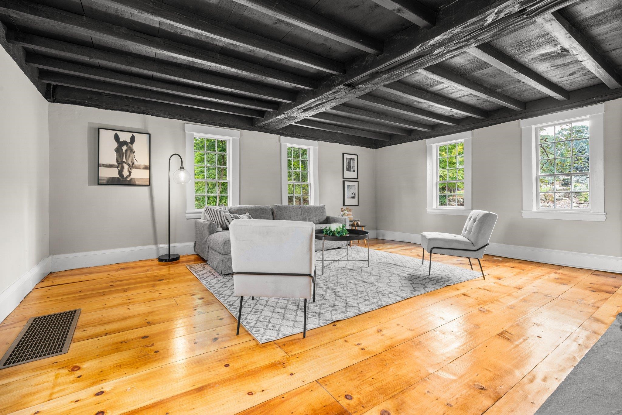 241 Sandown Road Chester, NH 03036 - Photo 13 of 40