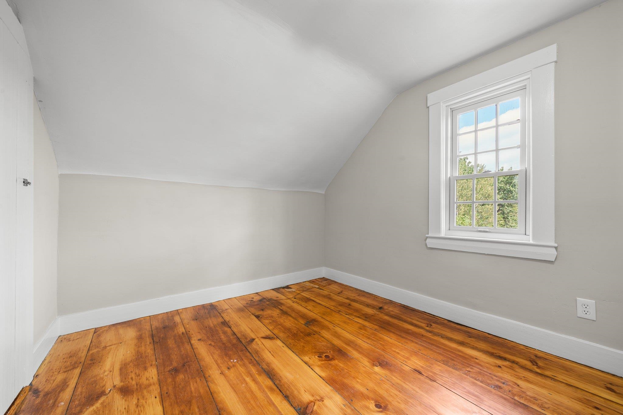 241 Sandown Road Chester, NH 03036 - Photo 18 of 40