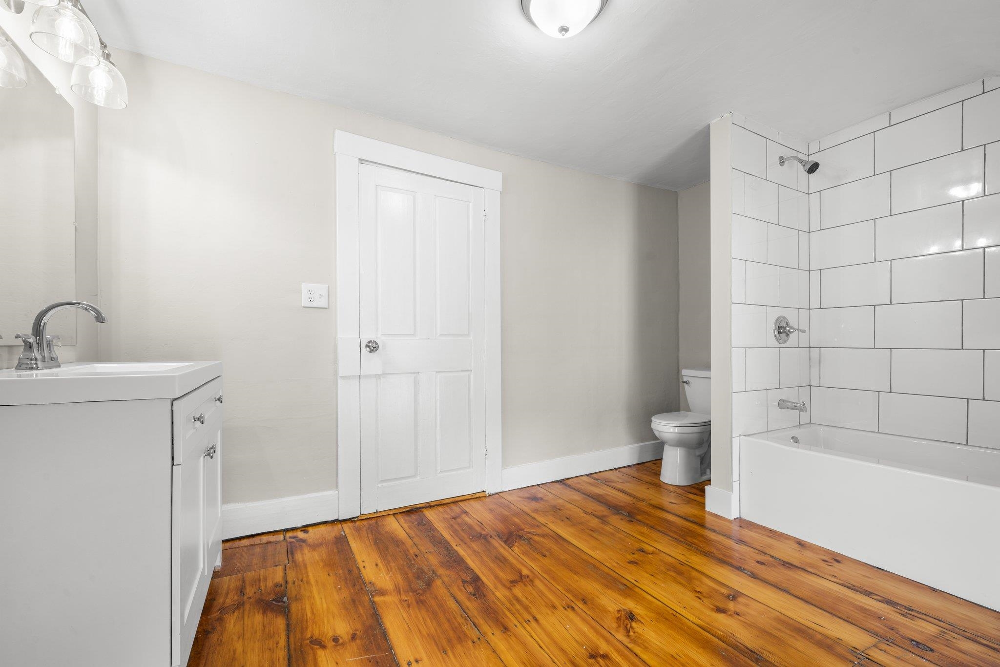 241 Sandown Road Chester, NH 03036 - Photo 20 of 40