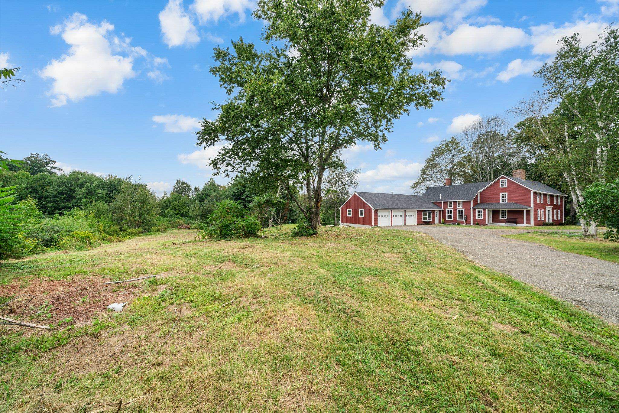 241 Sandown Road Chester, NH 03036 - Photo 32 of 40