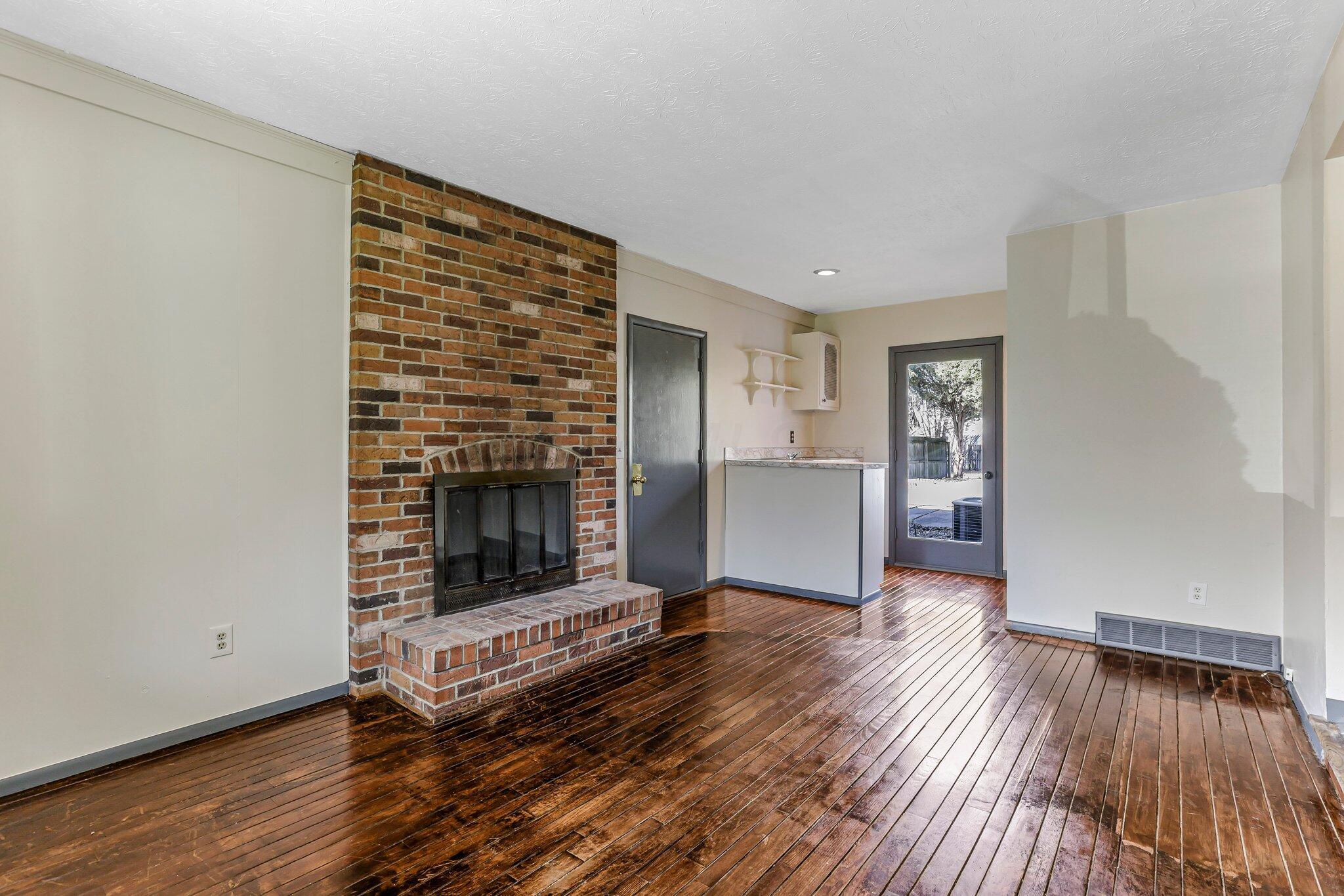 2470 Merbrook Road Columbus, OH 43235 - Photo 18 of 50 14-web-or-mls-5F3A0357