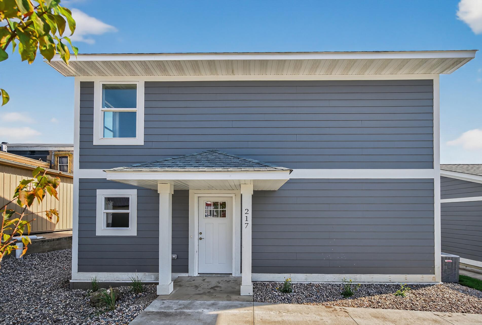 217 North Walnut Street Chaska, MN 55318 - Photo 3 of 30