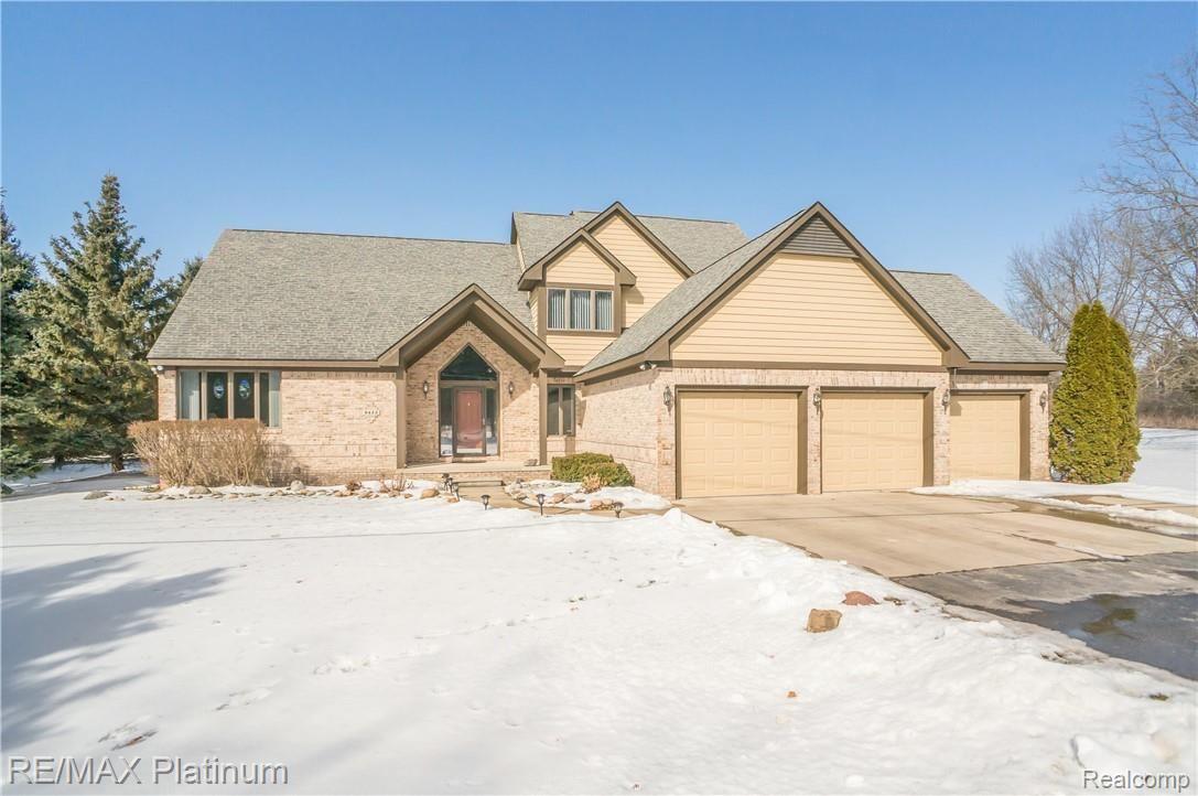8433 Hyne Road Brighton, MI 48114 - Photo 1 of 39 Front Elevation