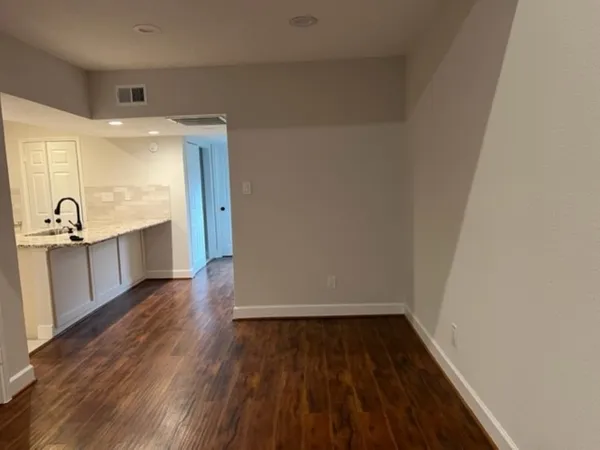 $2,600 | 967 Memorial Village Drive, Unit 91, Houston, TX 77024