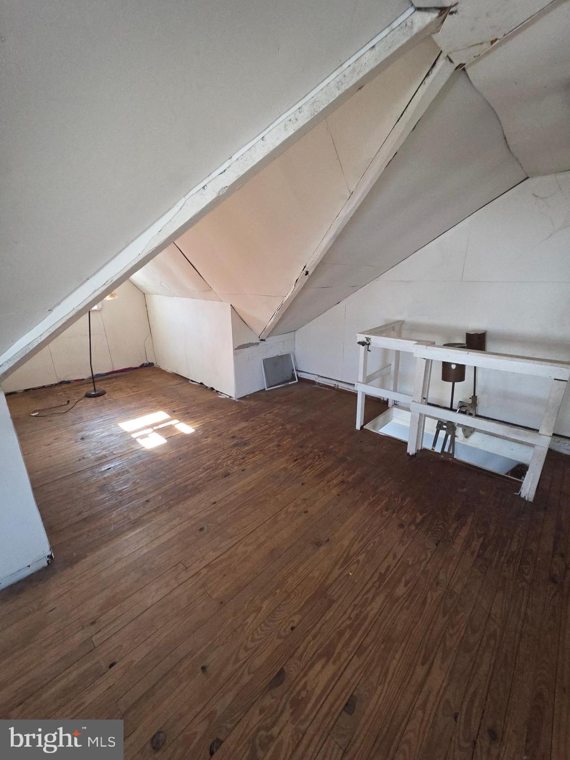 1085 Niagara Road Camden, NJ 08104 - Photo 30 of 40 LARGE ATTIC