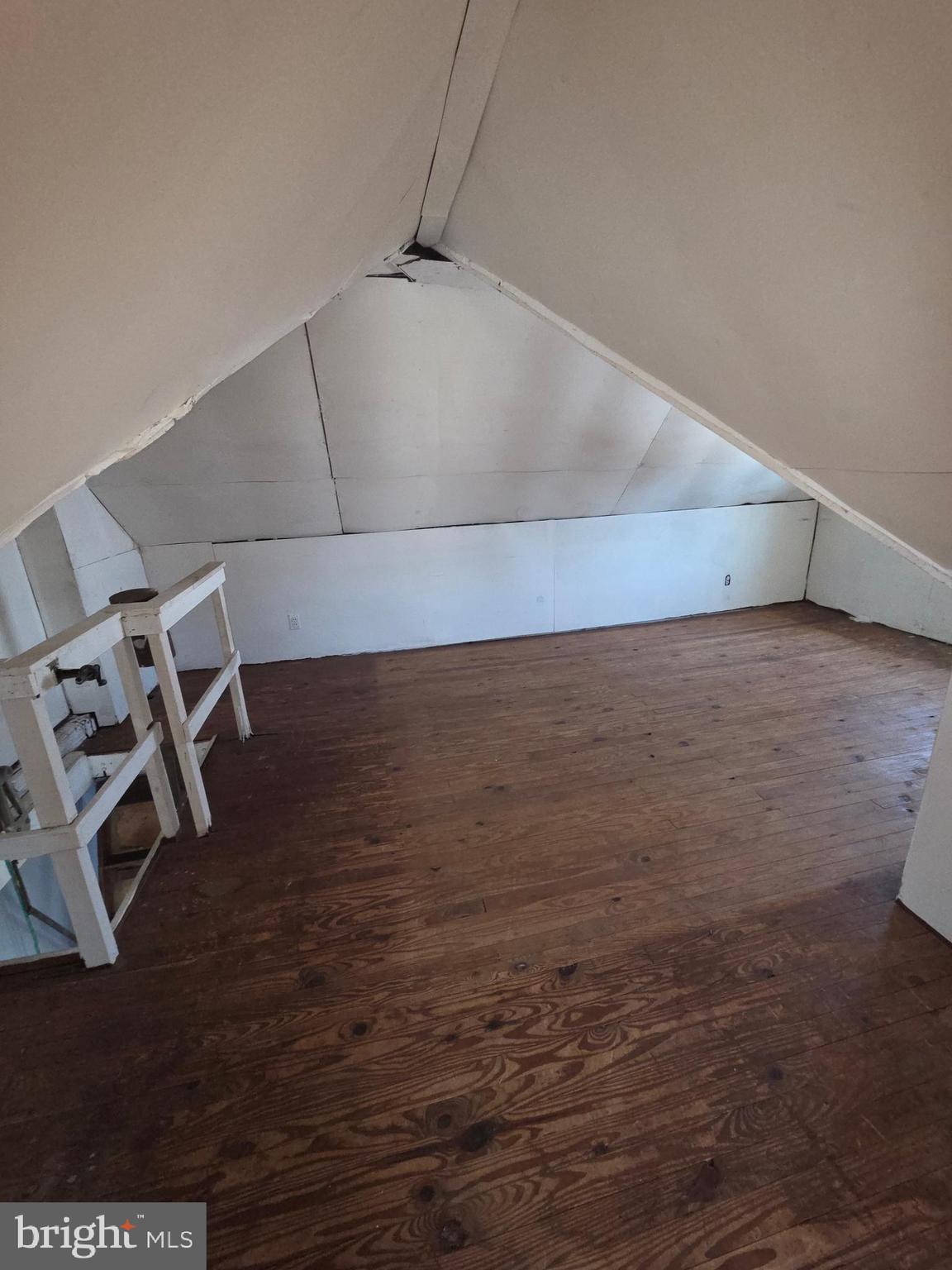 1085 Niagara Road Camden, NJ 08104 - Photo 32 of 40 LARGE ATTIC