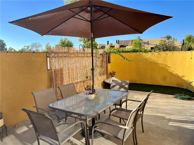 $2,950 | 25712 Le Parc, Unit 85, Lake Forest, CA 92630