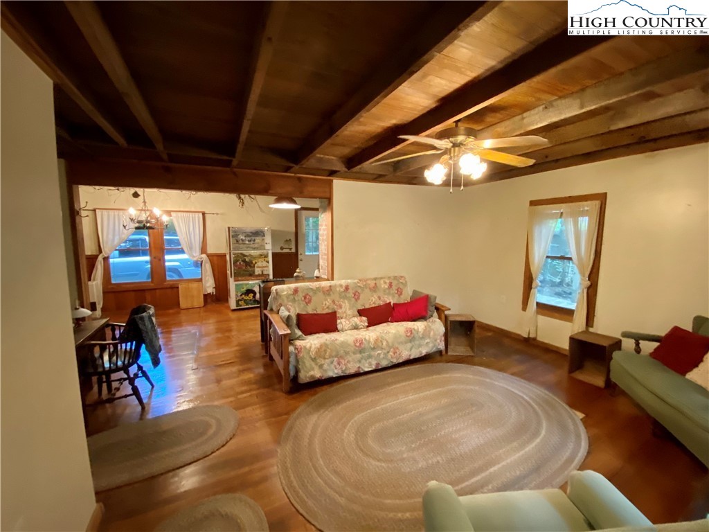 1485 Vanderpool Road Vilas, NC 28692 - Photo 11 of 38 Gallery Image 11
