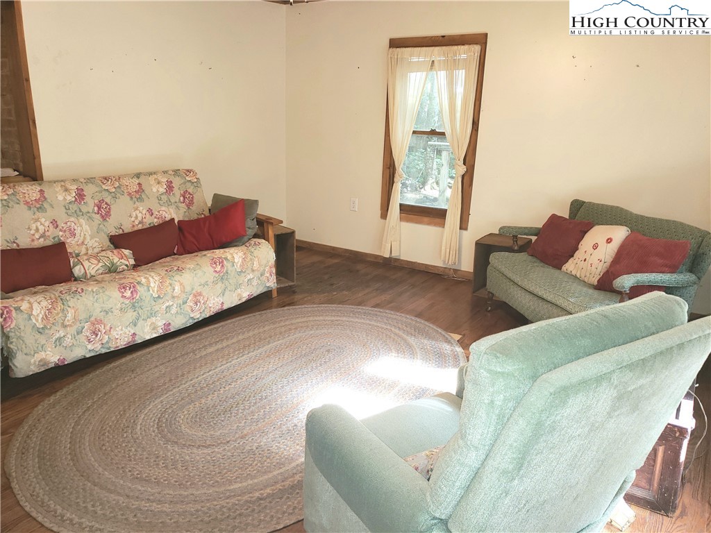 1485 Vanderpool Road Vilas, NC 28692 - Photo 4 of 38 Gallery Image 4